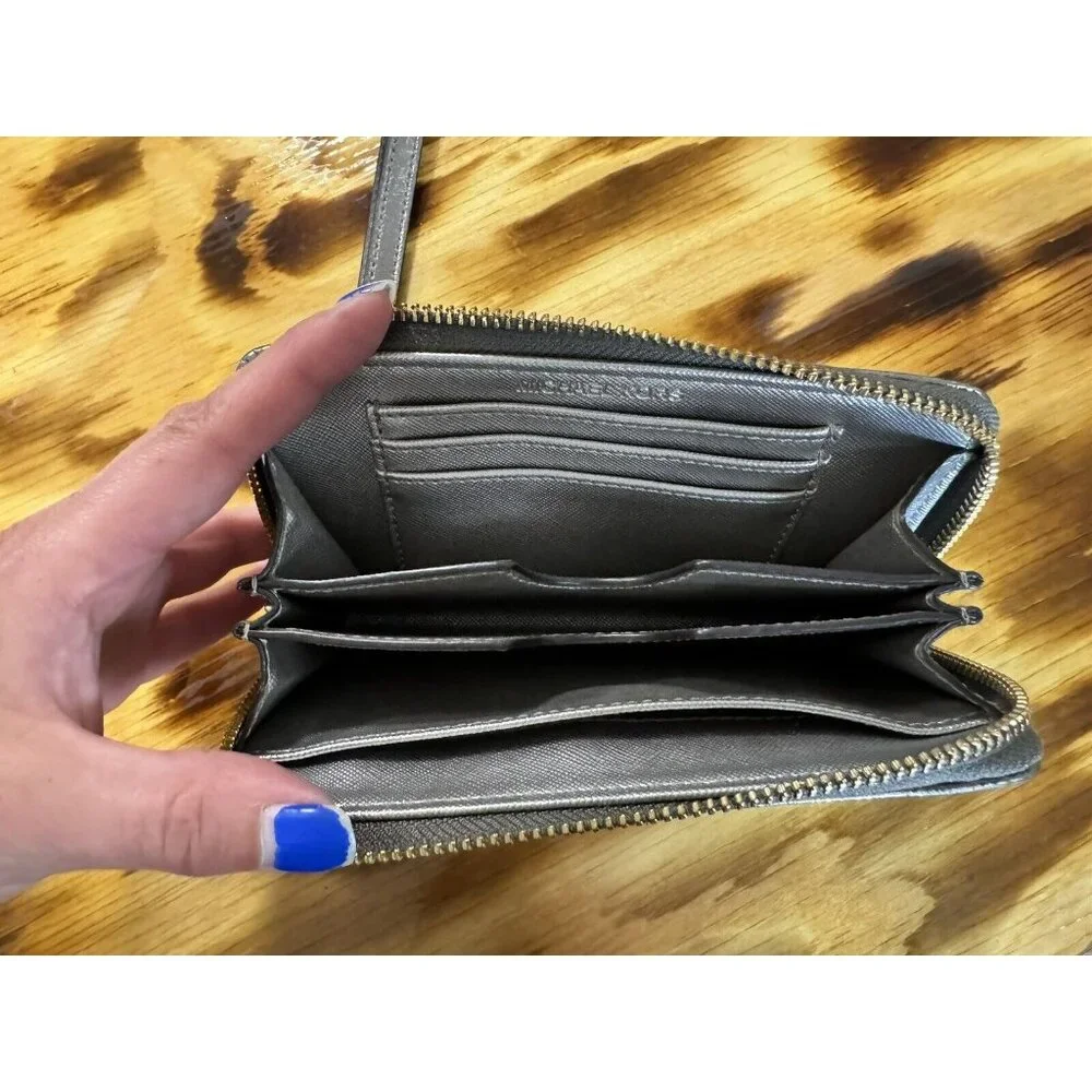 Michael Kors Women's Wallet‎ Gray Zip Around City Designer Preppy Classic Modern